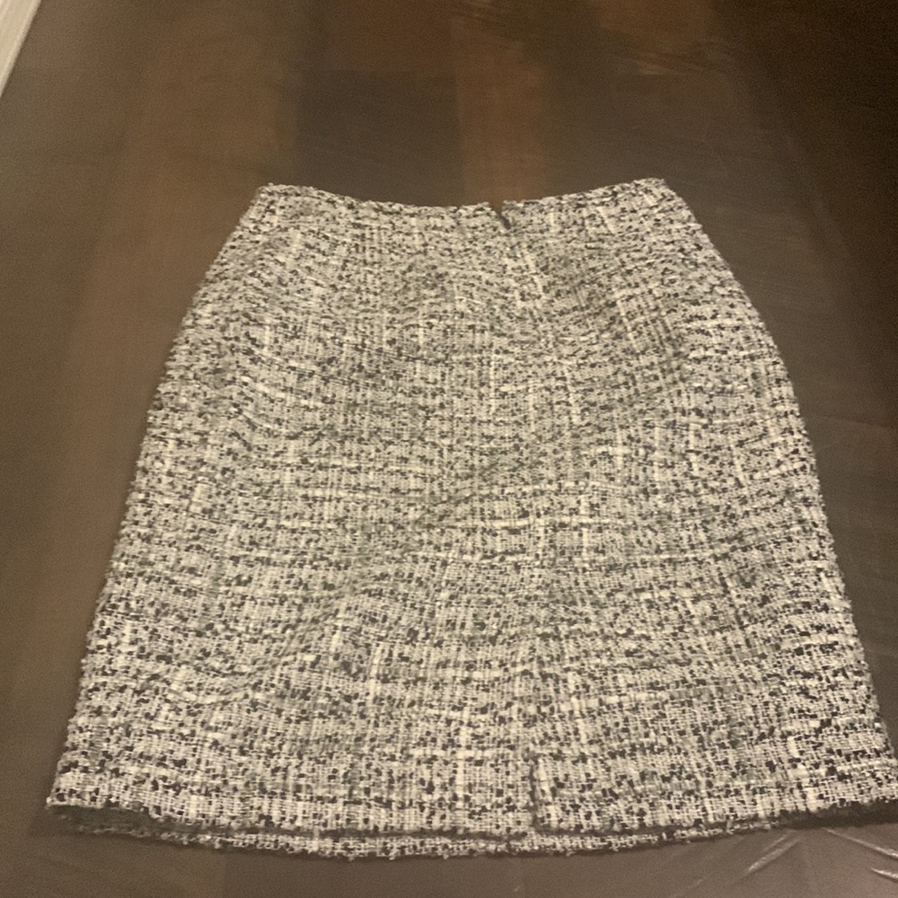 Skirt - Picture 2 of 3